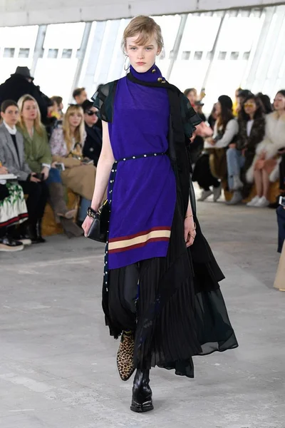 Look 14
